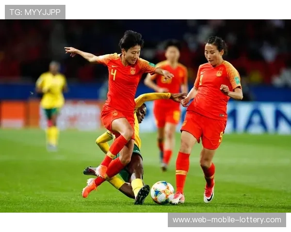 女足强势对决韩国队 展现技战术新高度 力争晋级世界杯四强 女足强势对决韩国队 展现技战术新高度 力争晋级世界杯四强